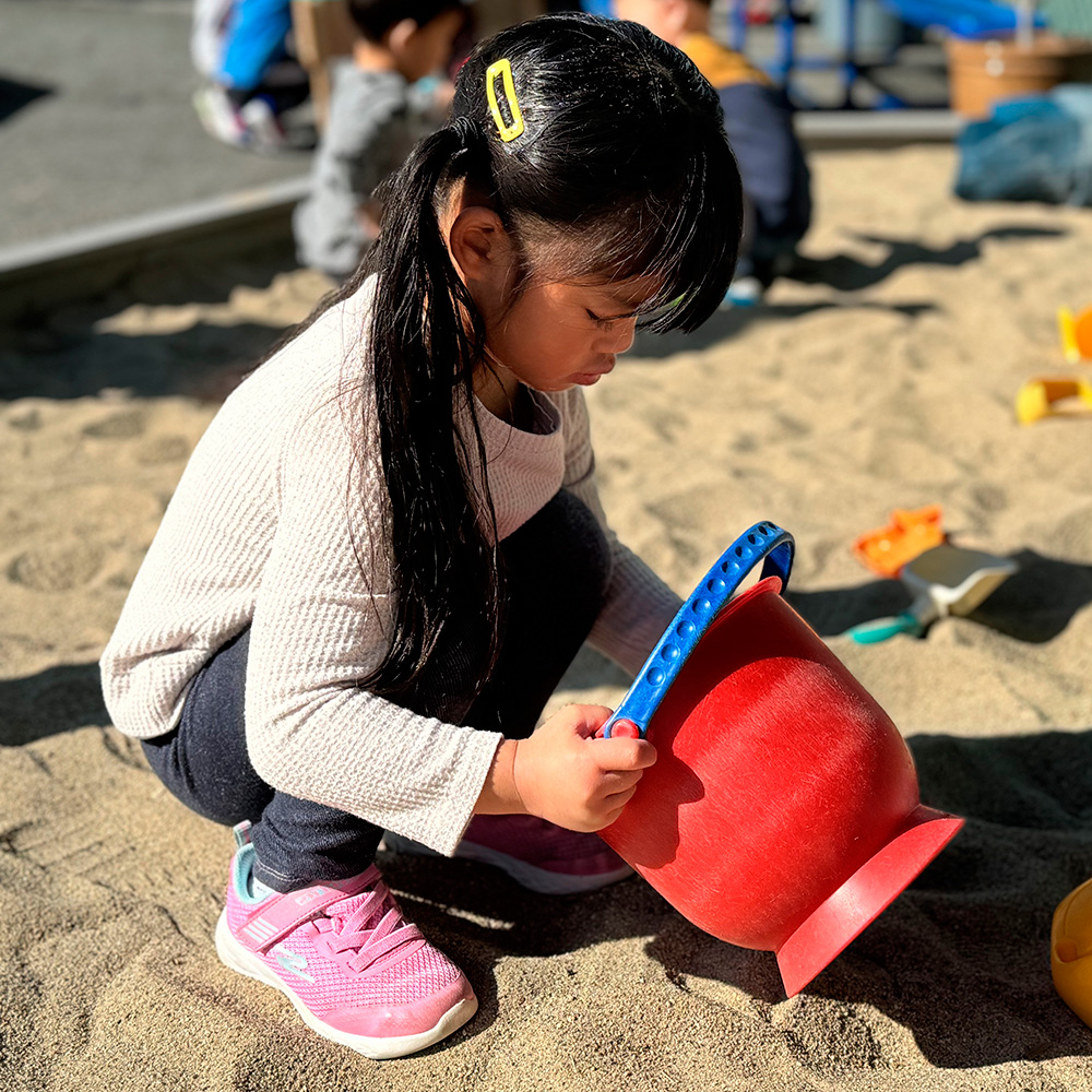 Outdoor Play Strengthens Growing Bodies & Minds